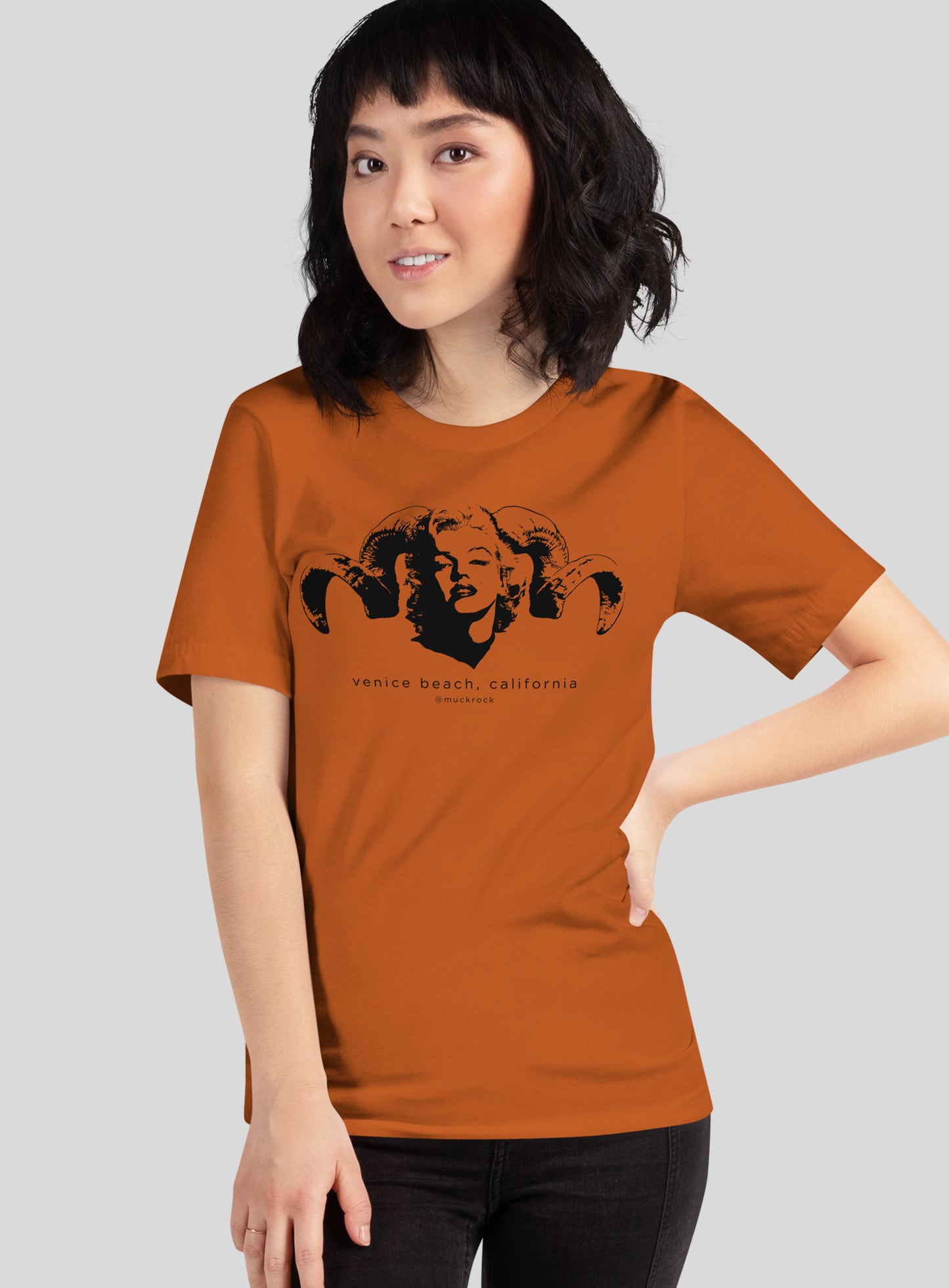 Unisex: Marilyn Diablo Tee - Autumn